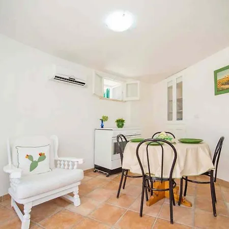 Scarnera Villa Corsano (Apulia)