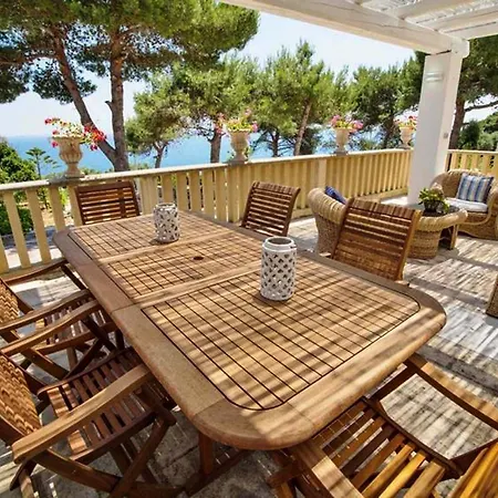 Villa Scarnera Corsano (Apulia)