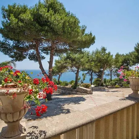 Villa Scarnera Corsano (Apulia)