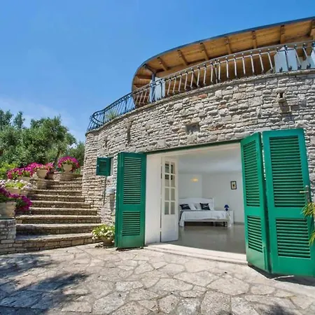 Scarnera Villa